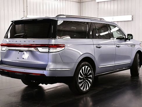 Used 2023 Lincoln Navigator L Black Label AWD/4WD image 7
