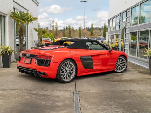 Used 2017 Audi R8 V10 image 10