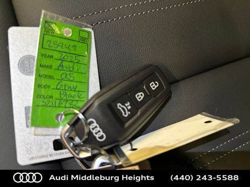 New 2025 Audi Q5 Premium image 30