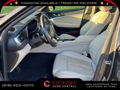 Used 2023 Genesis G70 2.0T image 13