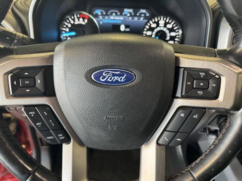 Used 2019 Ford F150 Platinum w/ Equipment Group 701A Luxury image 12