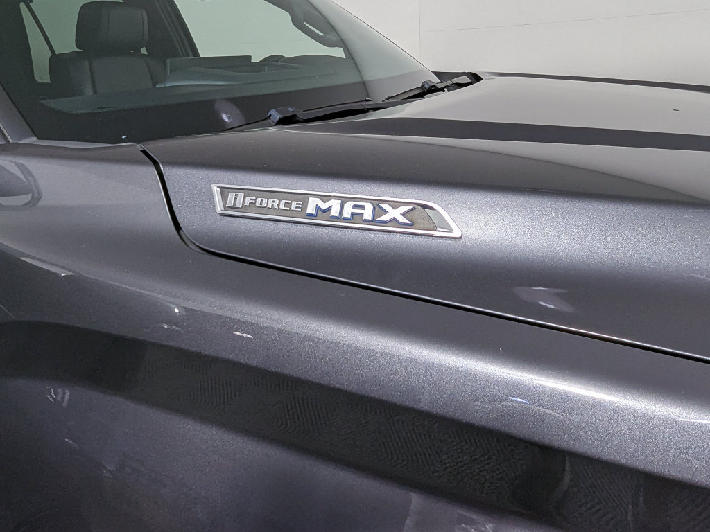 Used 2024 Toyota Sequoia Platinum AWD/4WD image 12