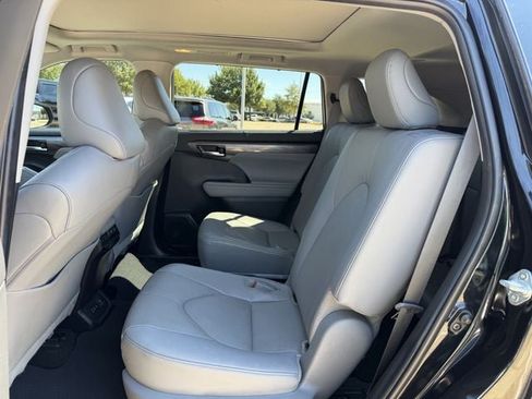 Used 2021 Chevrolet Silverado 1500 LT w/ Texas Edition Plus AWD/4WD image 28