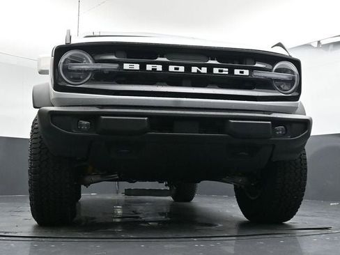 New 2025 Ford Bronco Outer Banks w/ Sasquatch Package image 25