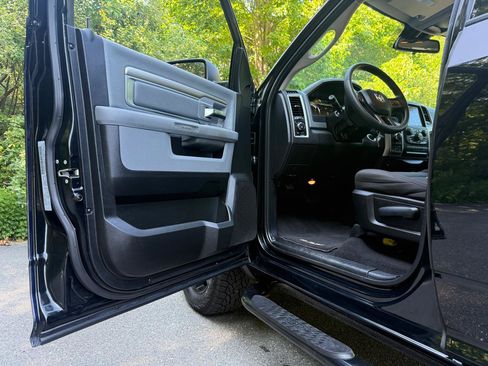 Used 2020 RAM 1500 Warlock w/ Electronics Group AWD/4WD image 7