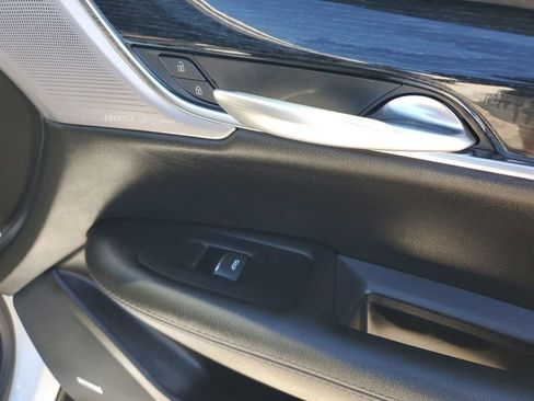 Used 2025 Cadillac XT5 Premium Luxury image 50