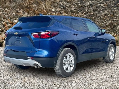 Used 2022 Chevrolet Blazer LT image 2