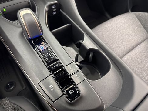 Used 2023 Toyota Crown XLE image 29