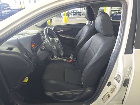 Used 2010 Toyota Corolla S FWD image 7