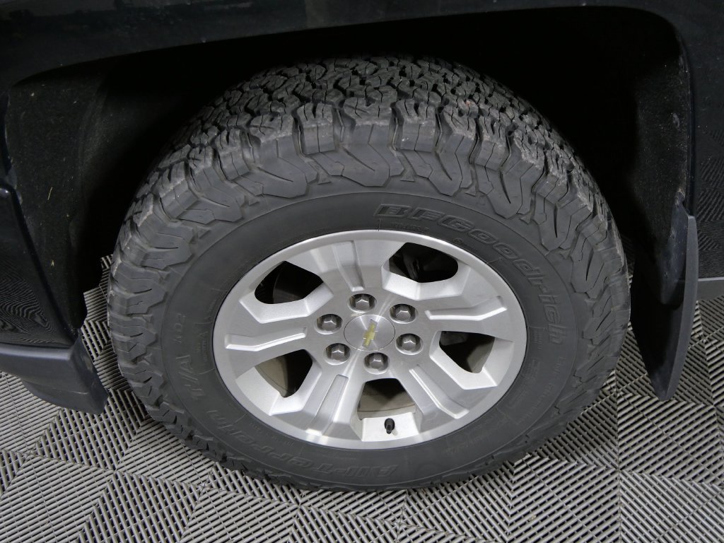 Used 2019 Chevrolet Silverado 1500 LT w/ All Star Edition AWD/4WD image 9