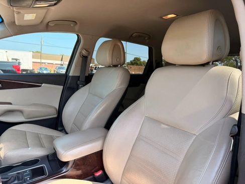 Used 2016 Kia Sorento EX FWD image 11