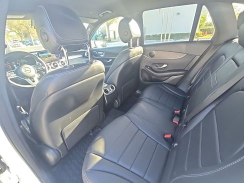 Used 2022 Mercedes-Benz GLC 300 4MATIC w/ Multimedia Package Lite image 24