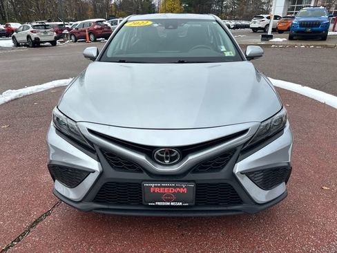 Used 2022 Toyota Camry SE image 8
