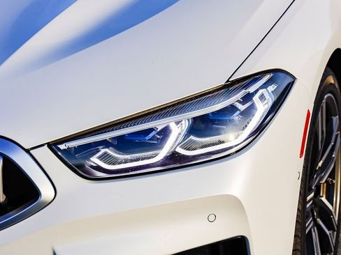 Used 2025 BMW 840i 840i w/ Driving Assistance Package image 5