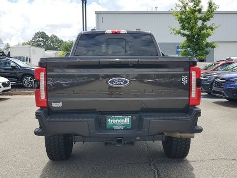 Used 2024 Ford F250 Lariat w/ Lariat Ultimate Package AWD/4WD image 5