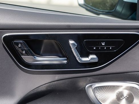 New 2025 Mercedes-Benz C 300 Sedan image 22