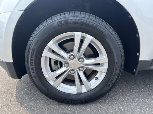 Used 2010 Chevrolet Equinox LT w/ Vehicle Interface Package FWD image 10