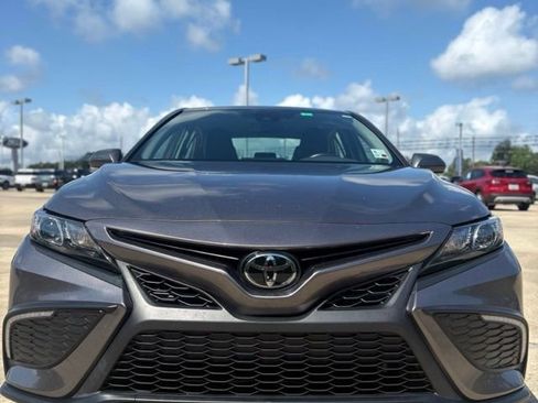 Used 2024 Toyota Camry SE FWD image 9