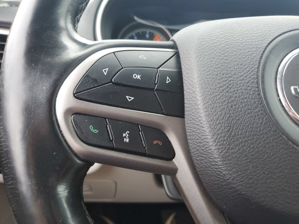 Certified 2019 Jeep Cherokee Limited w/ Luxury Group FWD image 21