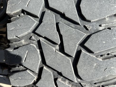 Used 2014 Ford F250 Platinum w/ FX4 Off-Road Package image 10