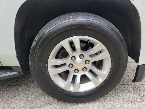 Used 2015 Chevrolet Tahoe LT AWD/4WD image 32