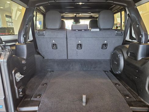 Used 2021 Jeep Wrangler Unlimited Rubicon 4xe w/ Steel Bumper Group image 30