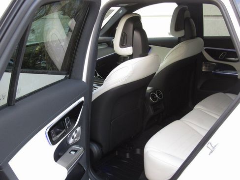 New 2026 Mercedes-Benz GLC 300 4MATIC image 14