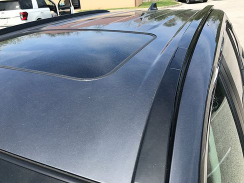 Used 2025 Toyota RAV4 XLE Premium w/ Weather Package image 5