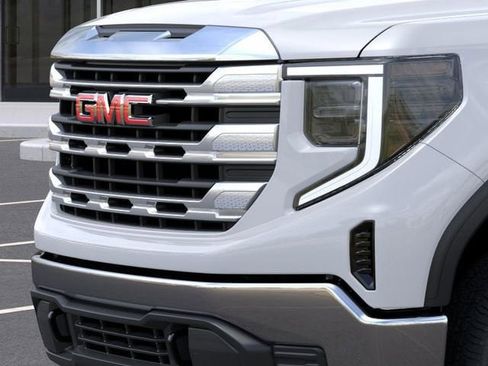 New 2026 GMC Sierra 1500 SLE w/ Preferred Package AWD/4WD image 13