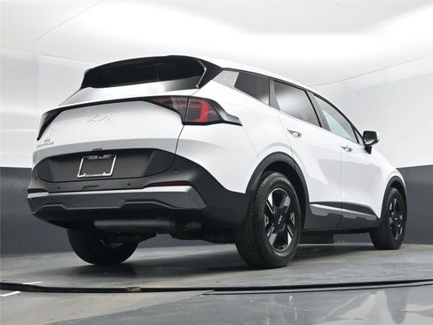 Used 2026 Kia Sportage LX w/ LX Convenience Package image 23