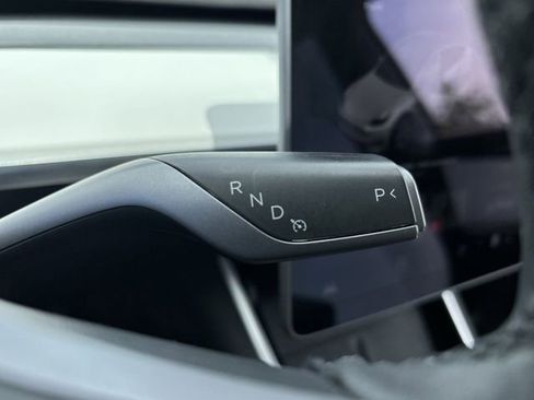 Used 2021 Tesla Model Y Long Range AWD/4WD image 27