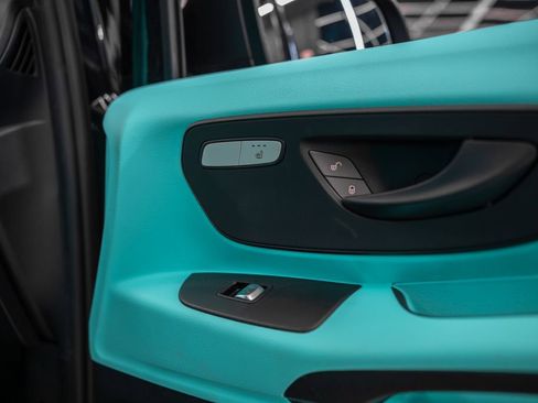 Used 2023 Mercedes-Benz Metris Passenger image 57