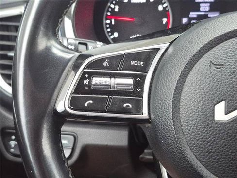 Used 2022 Kia Seltos S FWD image 4