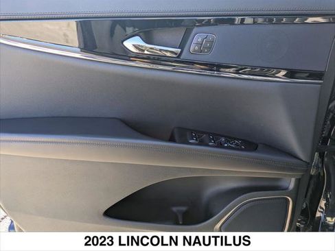 Used 2023 Lincoln Nautilus AWD w/ Premium Package image 10