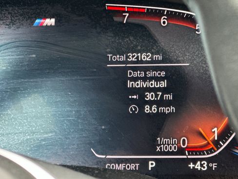 Used 2022 BMW 540i w/ M Sport Package image 27