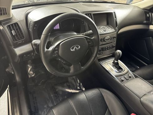 Used 2011 INFINITI G37 x Coupe w/ Premium Pkg image 8