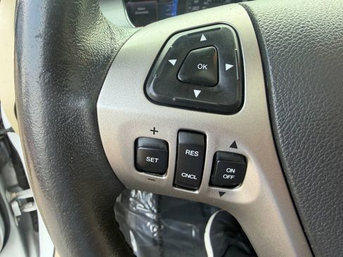 Used 2014 Ford Taurus SEL AWD/4WD image 27