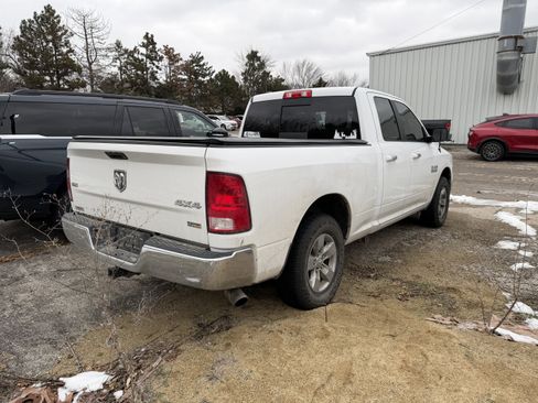 Used 2018 RAM 1500 Classic SLT image 7