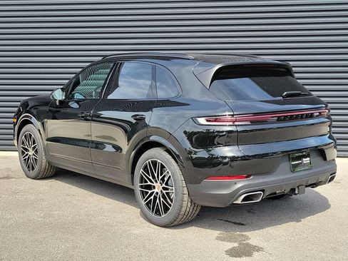 New 2026 Porsche Cayenne AWD/4WD image 3