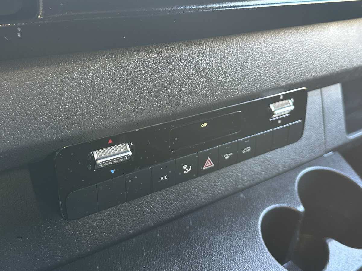 Used 2019 Mercedes-Benz Sprinter 144 image 30