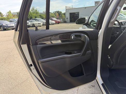Used 2015 Buick Enclave Leather w/ Trailering Package AWD/4WD image 22
