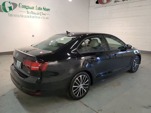 Used 2016 Volkswagen Jetta Sport FWD image 8