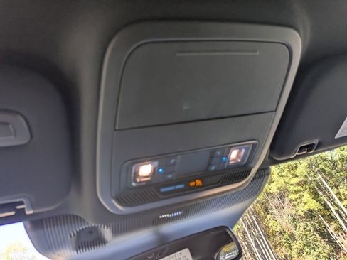 New 2026 Ford Explorer ST-Line w/ ST-Line Street Pack image 24