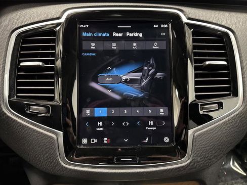 Used 2024 Volvo XC90 B5 Plus image 20