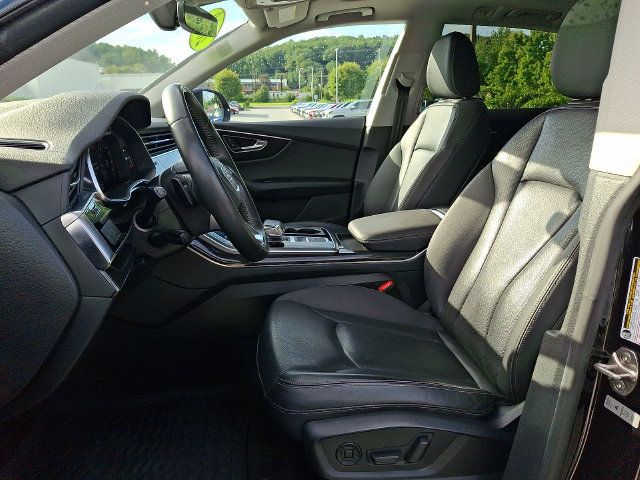 Used 2020 Audi Q8 Premium Plus w/ Premium Plus Package AWD/4WD image 13