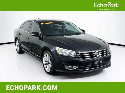 Used 2017 Volkswagen Passat 1.8T SEL Premium image 1