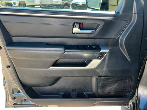 Used 2023 Toyota Tundra Platinum AWD/4WD image 15