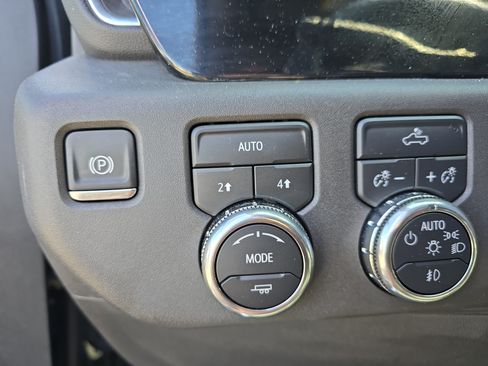Used 2025 GMC Sierra 1500 Elevation AWD/4WD image 23