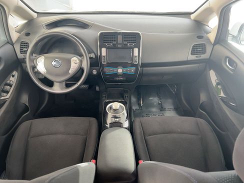 Used 2016 Nissan Leaf SV image 16