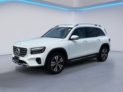 Certified 2025 Mercedes-Benz GLB 250 4MATIC image 7